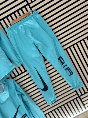 Chandal nike air azul cielo