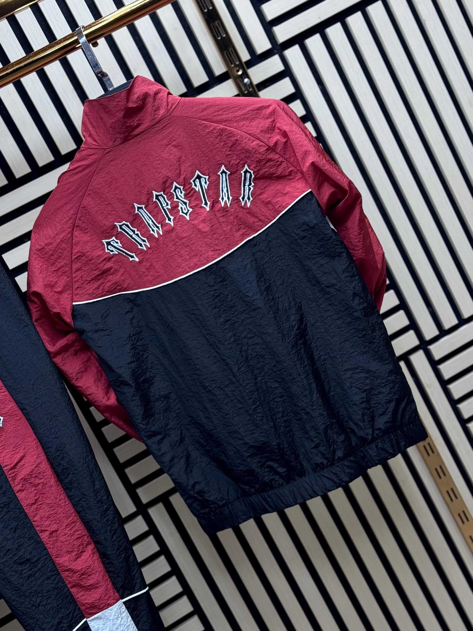 Chandal Trapstar rojo