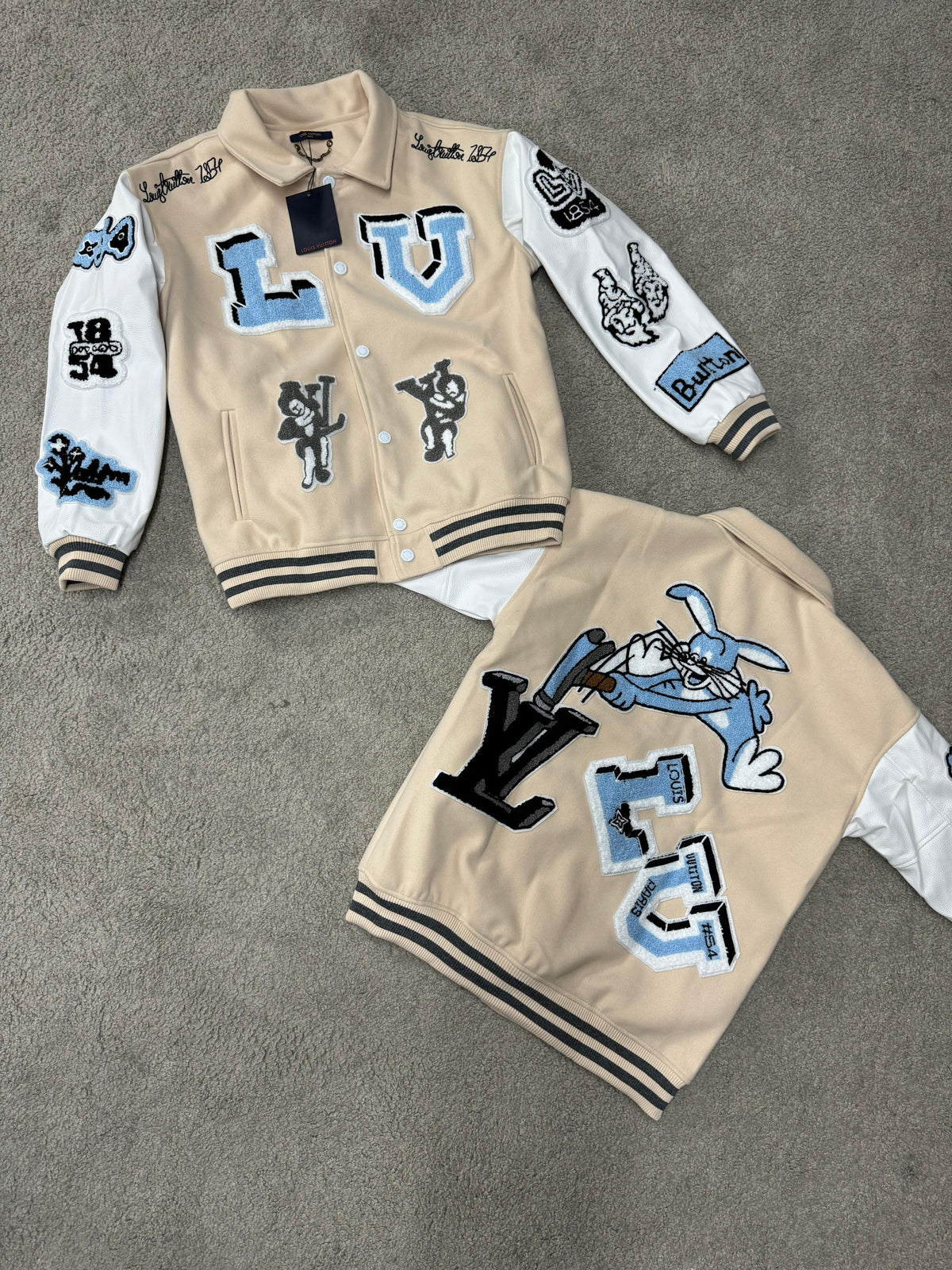 CHAQUETA LOUIS VUITTON CREMA MAX calidad