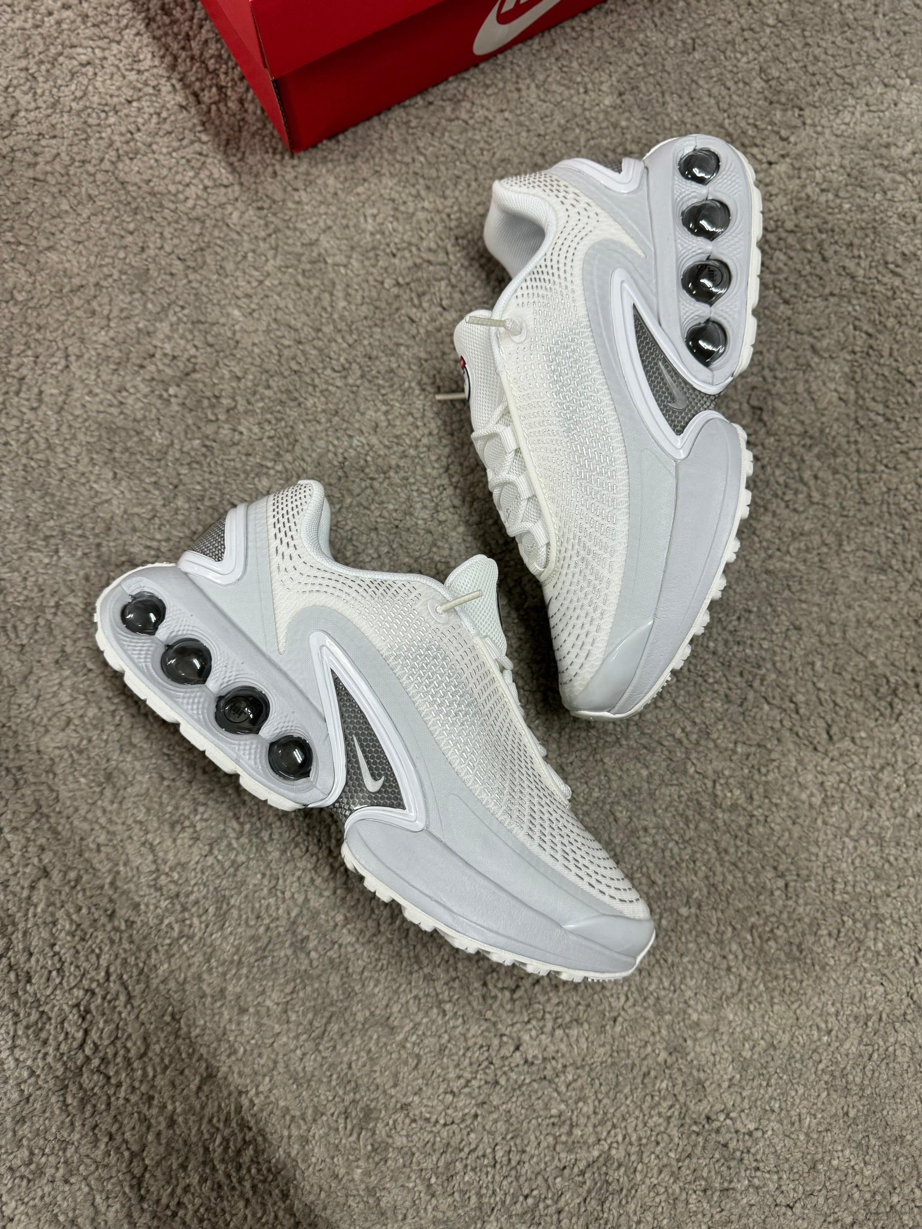Zapatos NIKE DN Blancos MAX CALIDAD