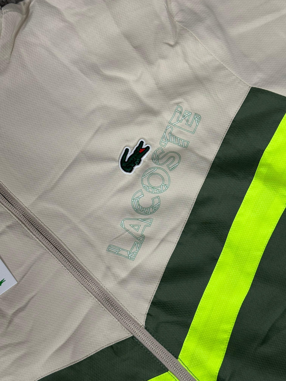 Chandal LACOSTE verde-crema