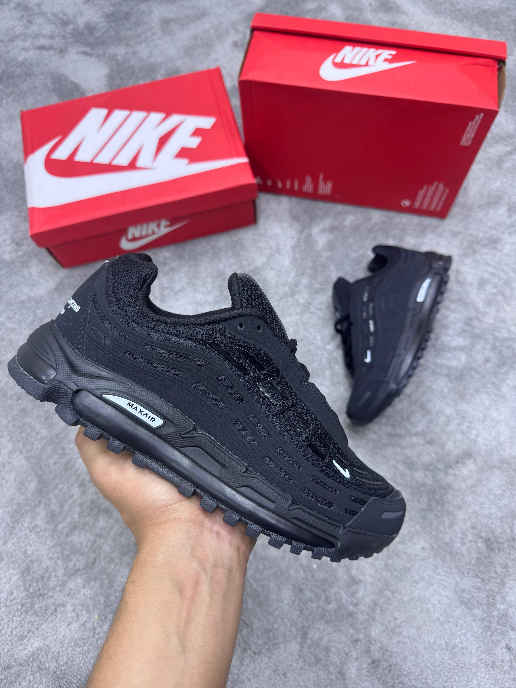 NIKE AIR MAX TL