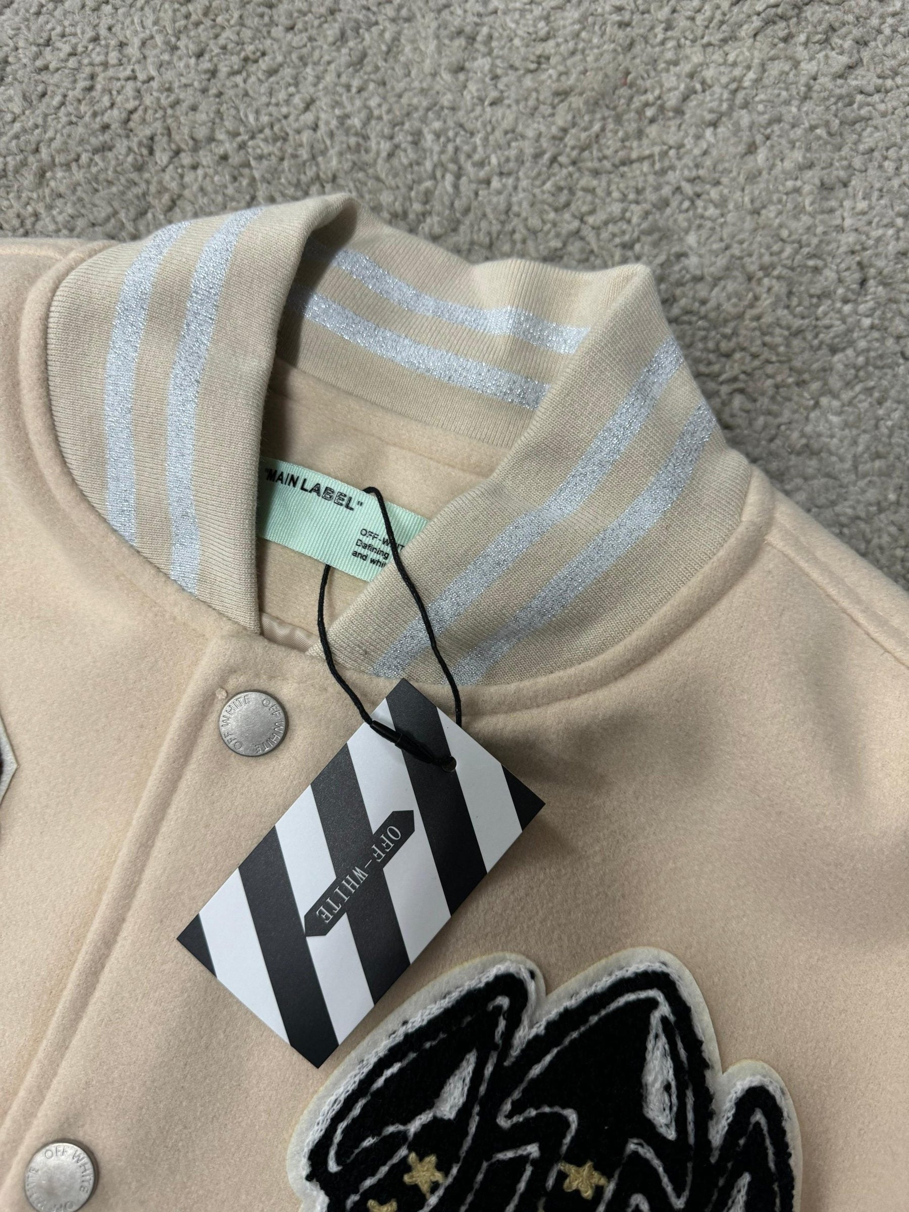CHAQUETA OFF WHITE MAX calidad