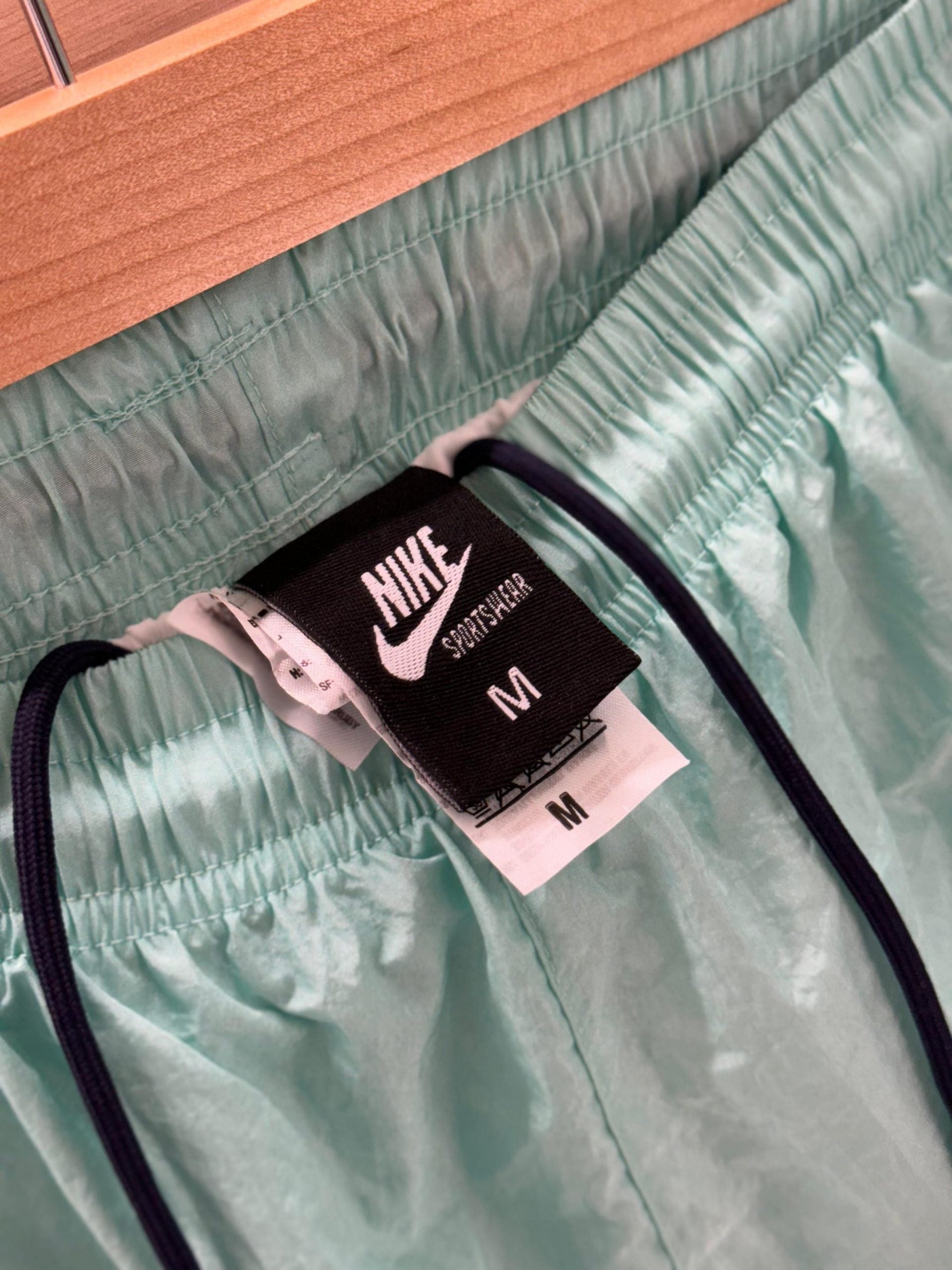 Chandal nike air verde claro