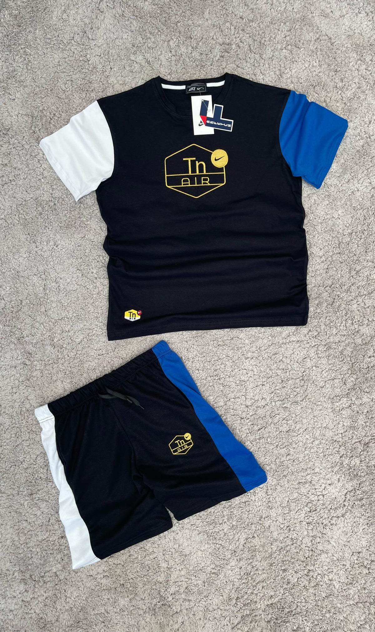 CONJUNTO NIKE  TN