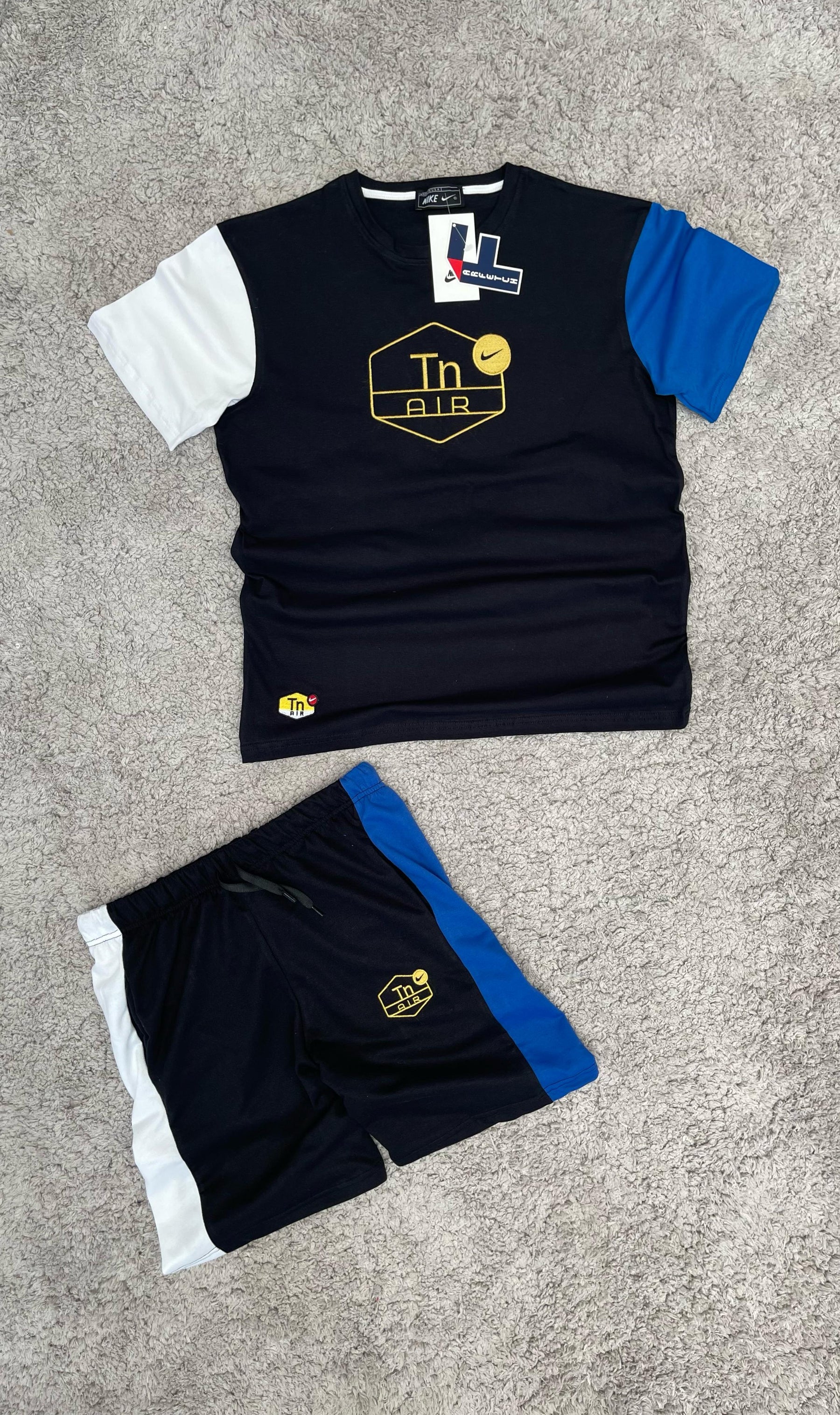 CONJUNTO NIKE  TN
