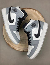 Zapatillas Jordan 1 Negro-Gris-Blanco