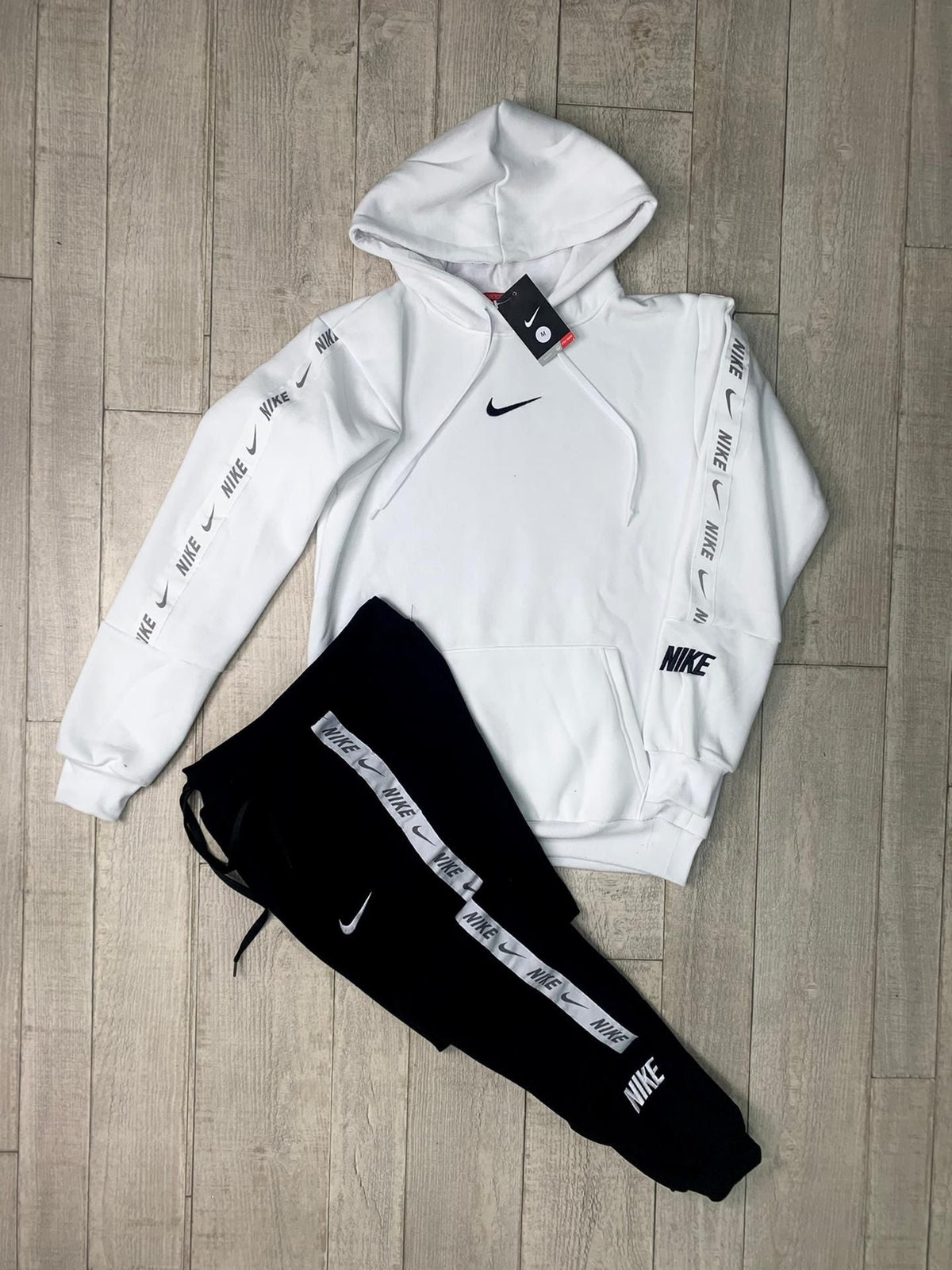 Chándal Nike Blanco y Negro